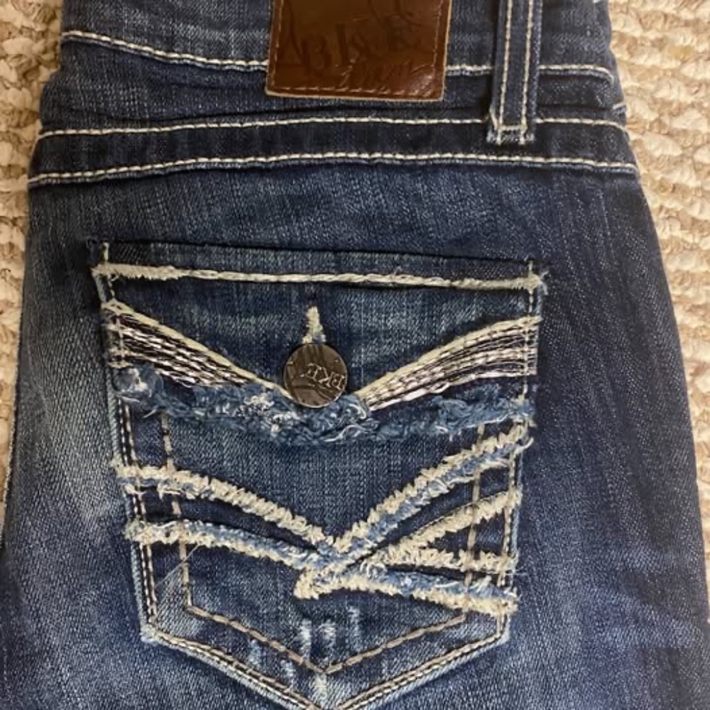 Buckle - Picture 3 of 4